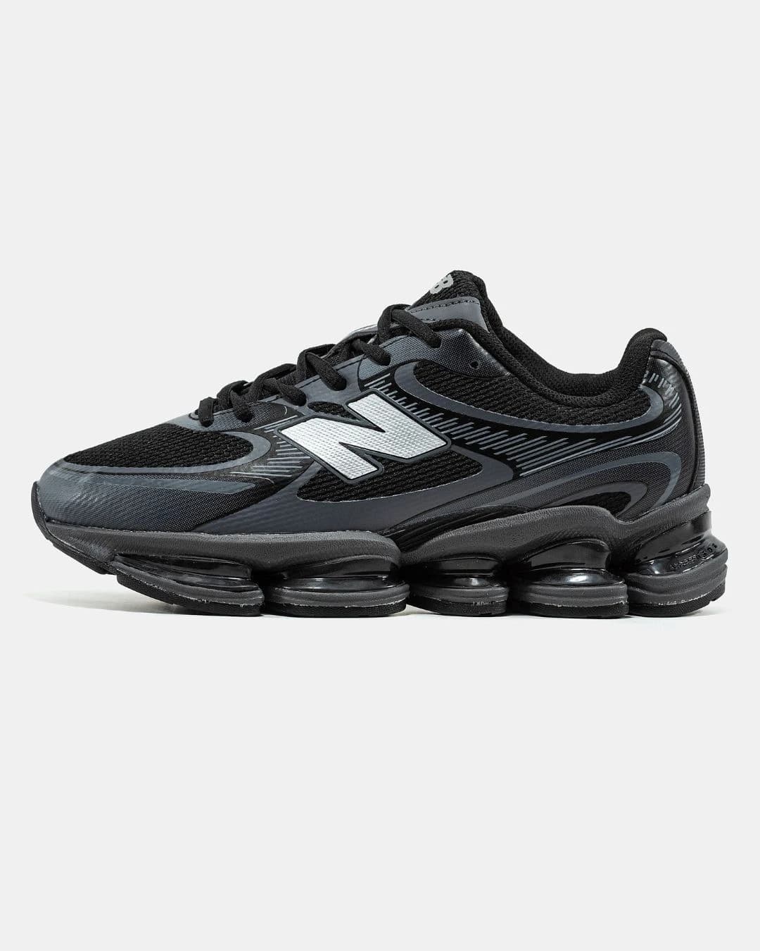New Balance 2000 Black Grey