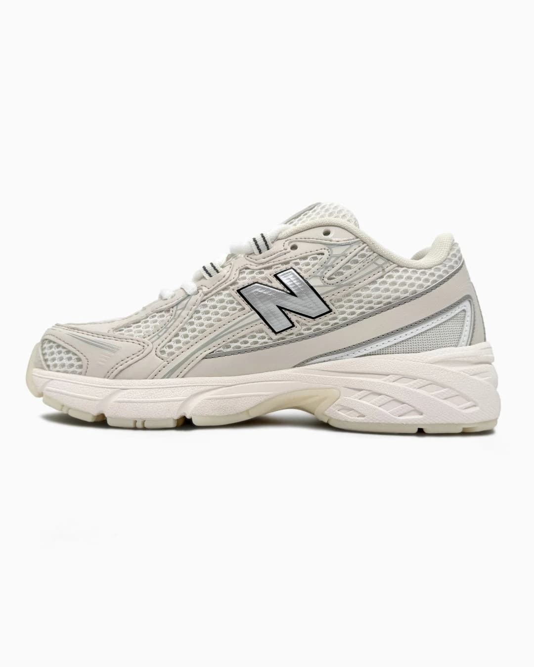 New Balance 740 Beige