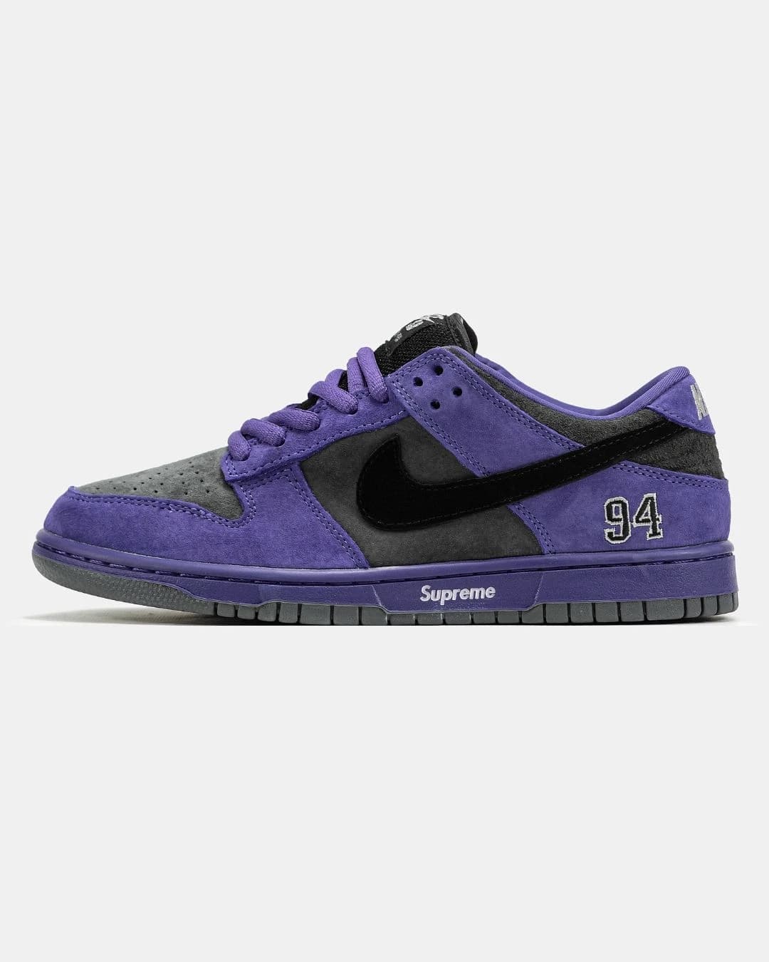 Nike SB Dunk Low x Supreme Purple Ink