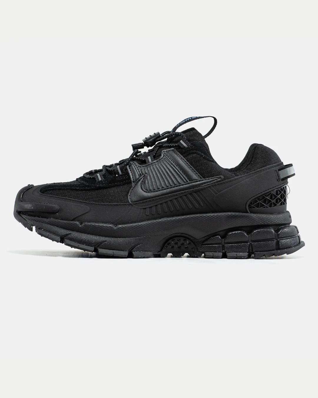 Nike Zoom Vomero Roam Summit Black