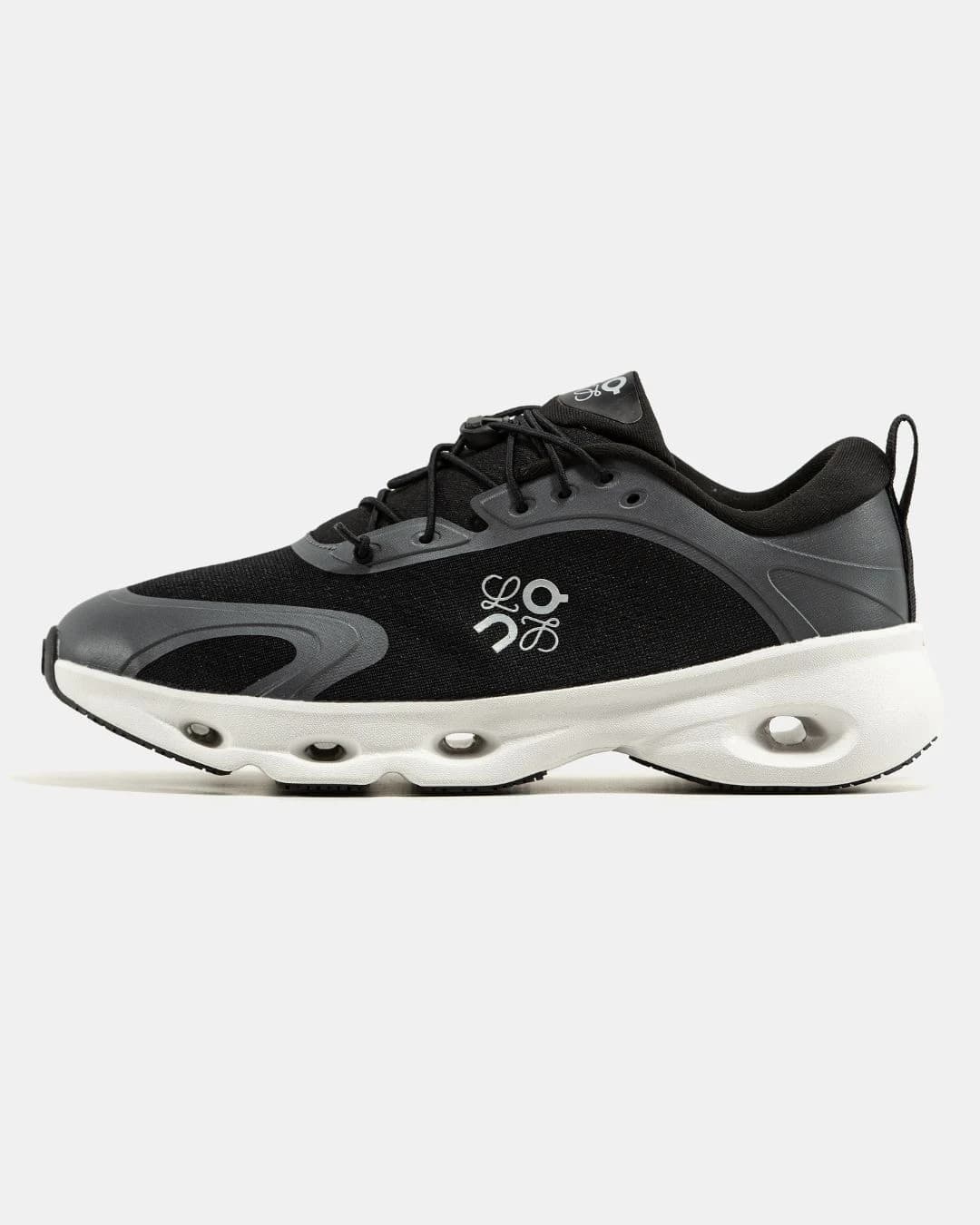 ON Cloudsolo x Loewe Black White