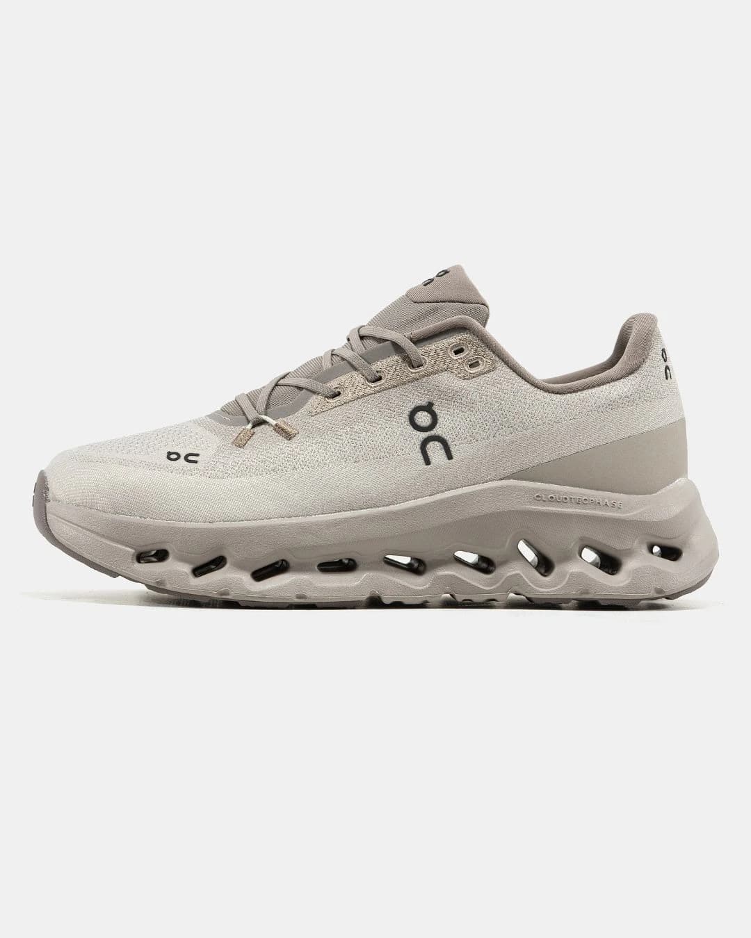 ON Cloudtilt x Loewe Beige